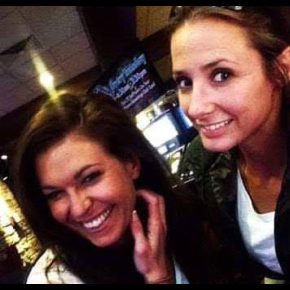 Meet your Posher, Lindsey - Picture 9 of 10